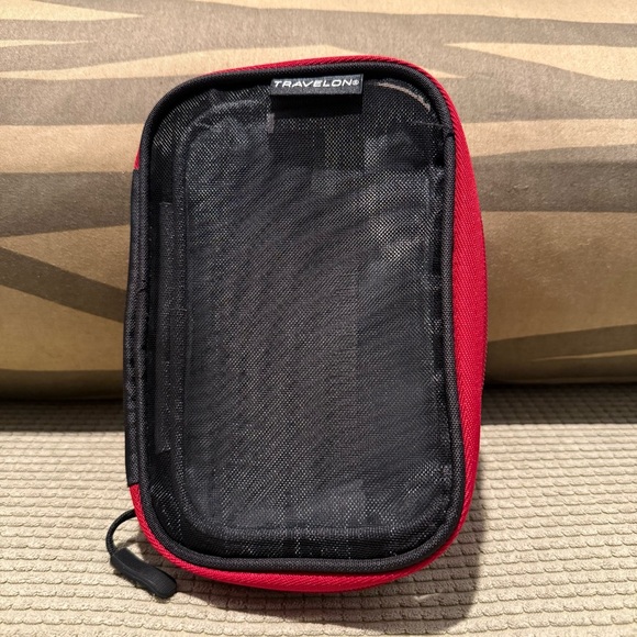 Travelon- set of 2 accessory packing squares - Picture 7 of 9